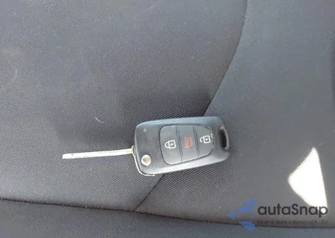 2013 Kia Soul + из США, поврежденный, VIN KNDJT2A62D7757618